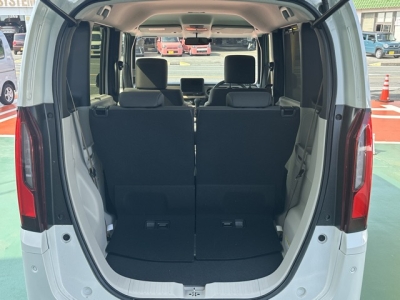 新型N-BOX(ホンダ)中古車 内外装写真他２