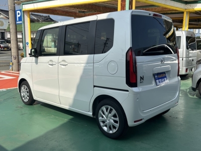 新型N-BOX(ホンダ)中古車 後方