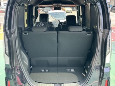 新型N-BOX(ホンダ)届出済未使用車 内外装写真他２