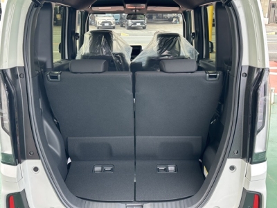新型N-BOX(ホンダ)届出済未使用車 内外装写真他２