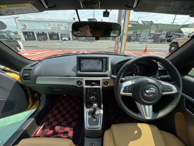 コペン(ダイハツ)中古車 後席内装