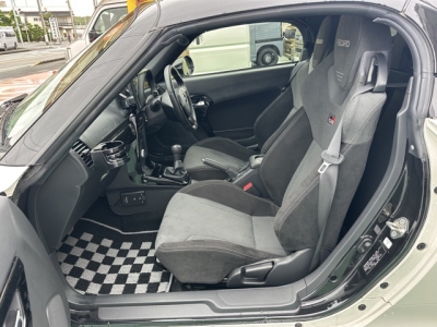 コペン(ダイハツ)中古車 前席内装
