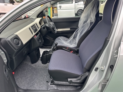 アルト(スズキ)中古車 前席内装