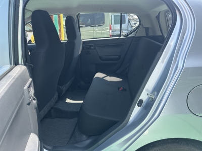 ミライース(ダイハツ)中古車 後席内装