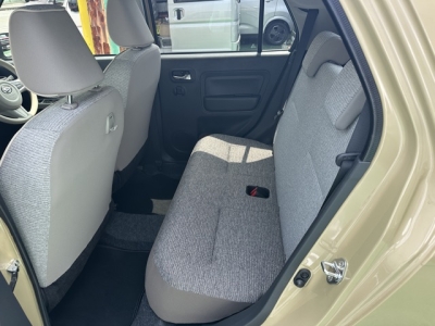 ミラトコット(ダイハツ)中古車 後席内装