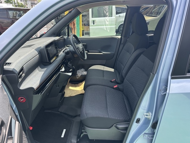 サクラ(ニッサン)中古車 3
