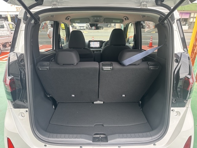 サクラ(ニッサン)中古車 9