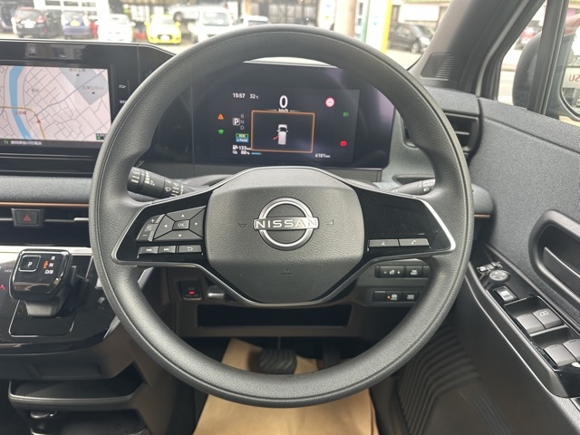 サクラ(ニッサン)中古車 7