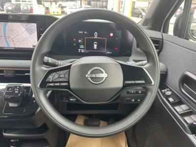 サクラ(ニッサン)中古車 内外装写真他
