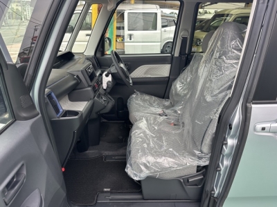 タント(ダイハツ)中古車 前席内装