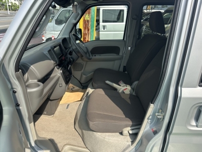 NV１００クリッパー(ニッサン)中古車 前席内装