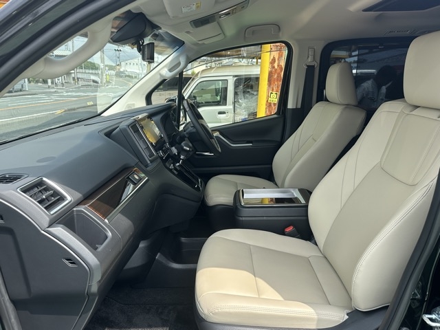 グランエース(トヨタ)中古車 3