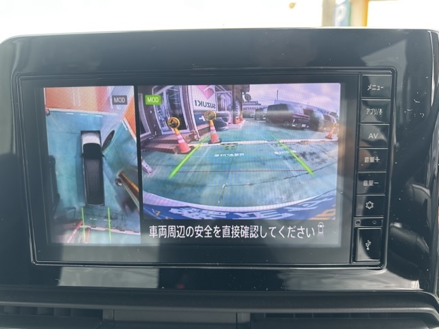 セレナ(ニッサン)中古車 22