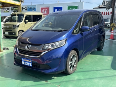フリード+(ホンダ)中古車 前方