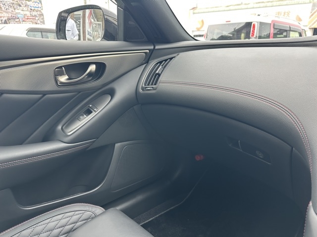 スカイライン(ニッサン)中古車 21