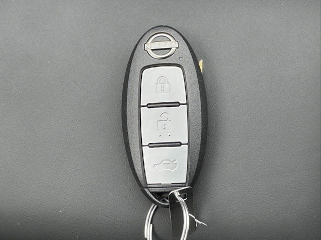 スカイライン(ニッサン)中古車 25