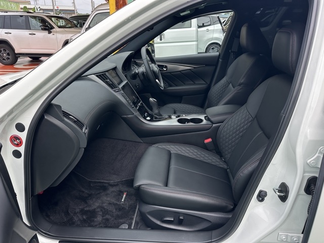 スカイライン(ニッサン)中古車 3