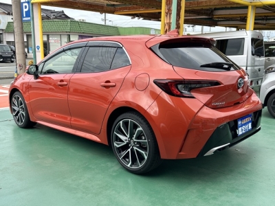 カローラスポーツ(トヨタ)中古車 後方