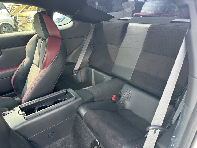 BRZ(スバル)中古車 4