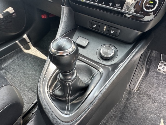 GRヤリス(トヨタ)中古車 19