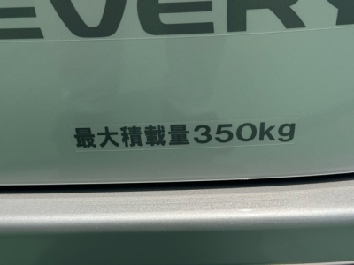 エブリイバン(スズキ)届出済未使用車 内外装写真他１