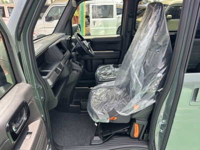 N-VAN(ホンダ)届出済未使用車 前席内装