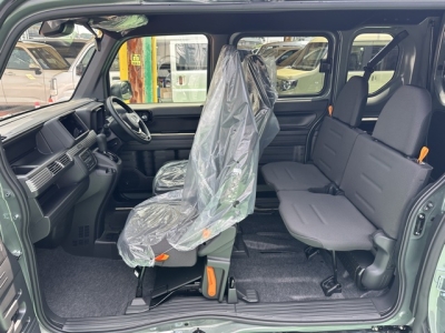 N-VAN(ホンダ)届出済未使用車 後席内装