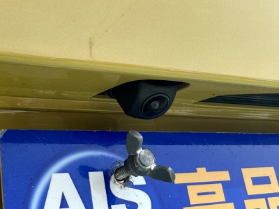 新型N-BOX(ホンダ)中古車 内外装写真他