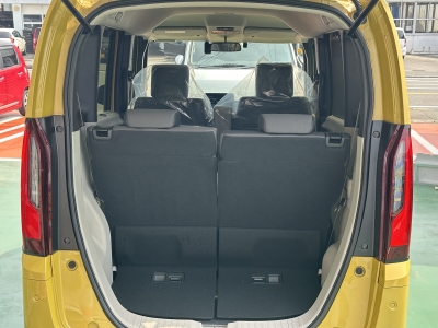 新型N-BOX(ホンダ)中古車 内外装写真他１