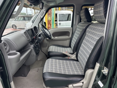 エブリイ(ダムド)中古車 前席内装