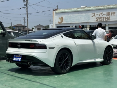 フェアレディZ(ニッサン)登録済未使用車 内外装写真他２