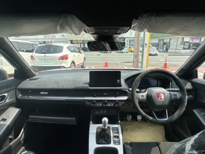 シビック(ホンダ)登録済未使用車 後席から見た前席