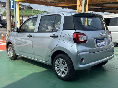 ブーン(ダイハツ)中古車 後方
