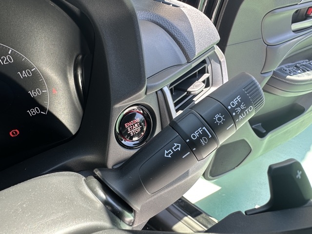 WR-V(ホンダ)新車見本展示無 15