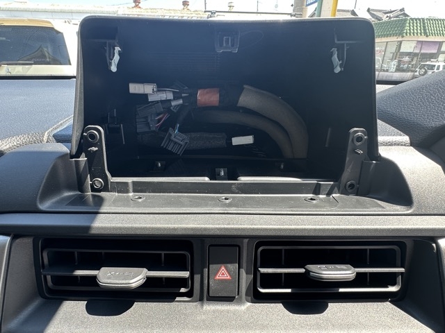 WR-V(ホンダ)新車見本展示無 16