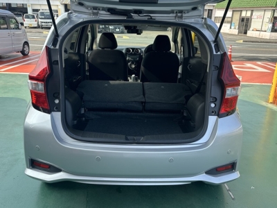 ノート(ニッサン)中古車 内外装写真他１