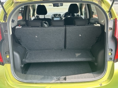 ノート(ニッサン)中古車 内外装写真他１