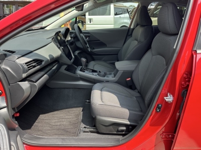 クロストレック(スバル)中古車 前席内装