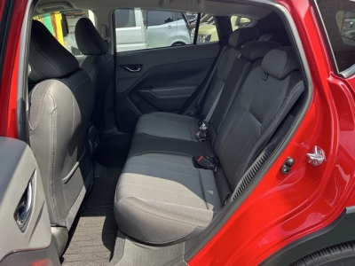 クロストレック(スバル)中古車 後席内装