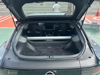 フェアレディZ(ニッサン)中古車 内外装写真