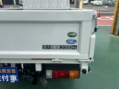 キャンター(三菱)登録済未使用車 内外装写真