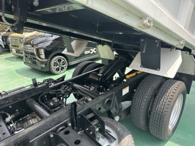 キャンター(三菱)中古車 内外装写真他