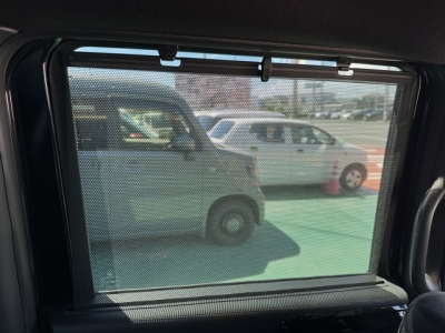 N-BOXカスタム(ホンダ)中古車 後席から見た前席