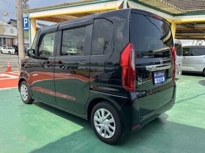 N-BOX(ホンダ)中古車 後方