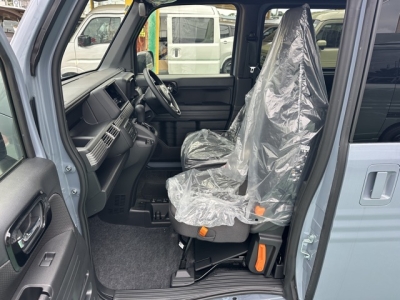 N-VAN(ホンダ)届出済未使用車 前席内装