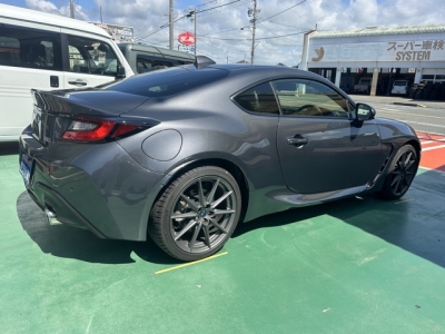 BRZ(スバル)中古車 内外装写真他２