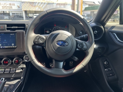 BRZ(スバル)中古車 内外装写真