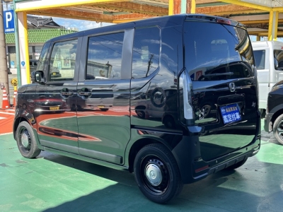 新型N-BOX(ホンダ)届出済未使用車 後方