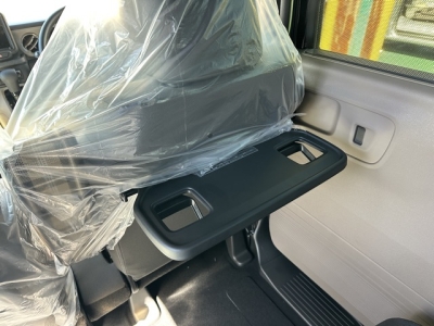 新型N-BOX(ホンダ)届出済未使用車 内外装写真他
