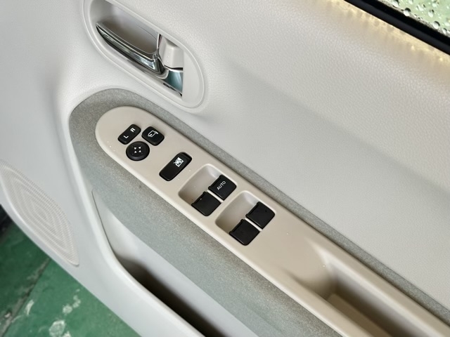 ラパン(スズキ)新車見本展示無 11
